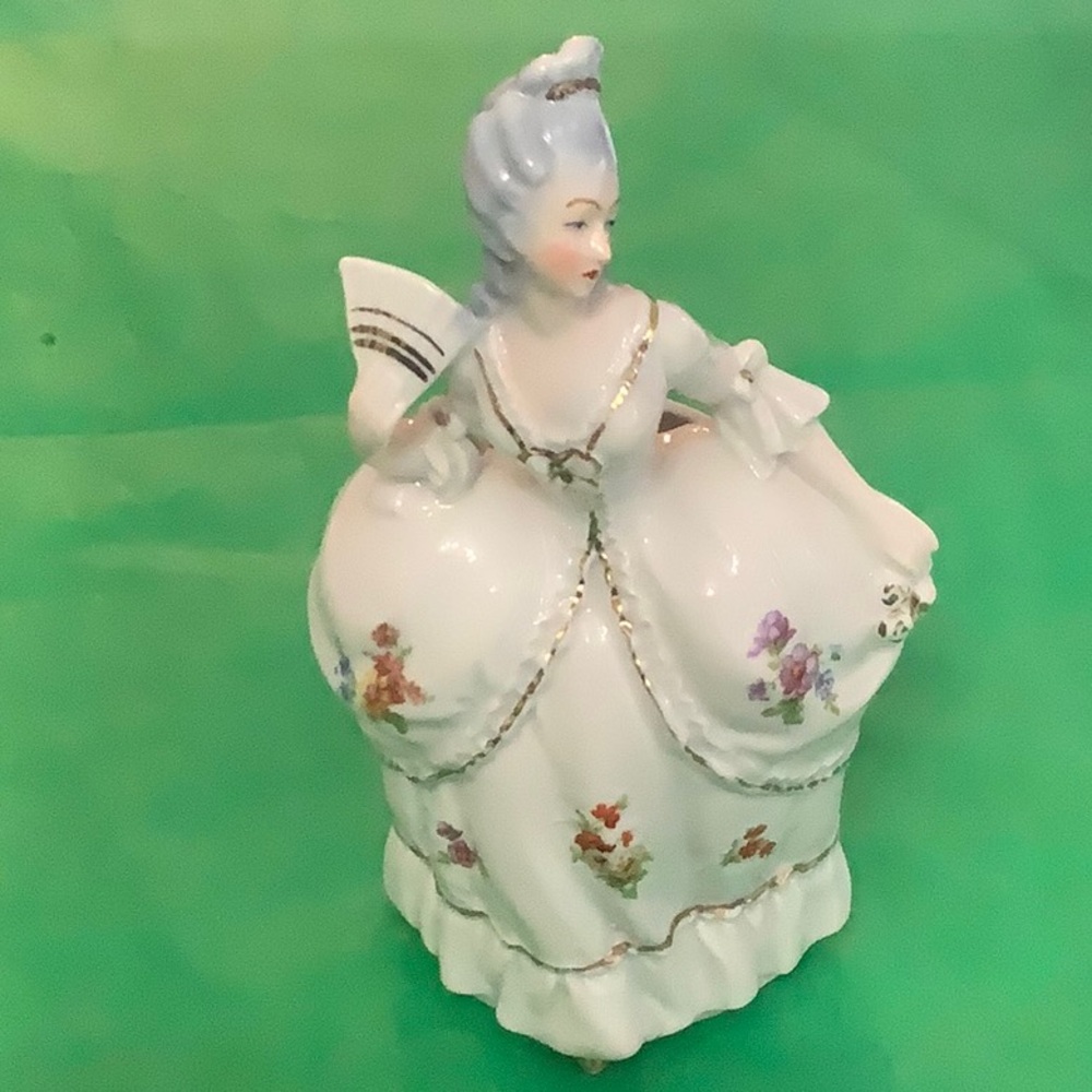 Vintage Ceramic Pocelain Planter. Victorian Woman.
